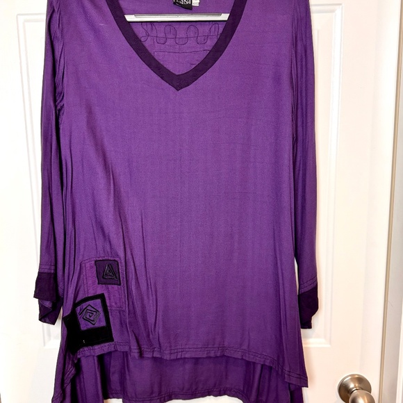 Two Pc. Iguana & A La Mode Tunics/Dresses Purple Size Medium - Picture 2 of 16